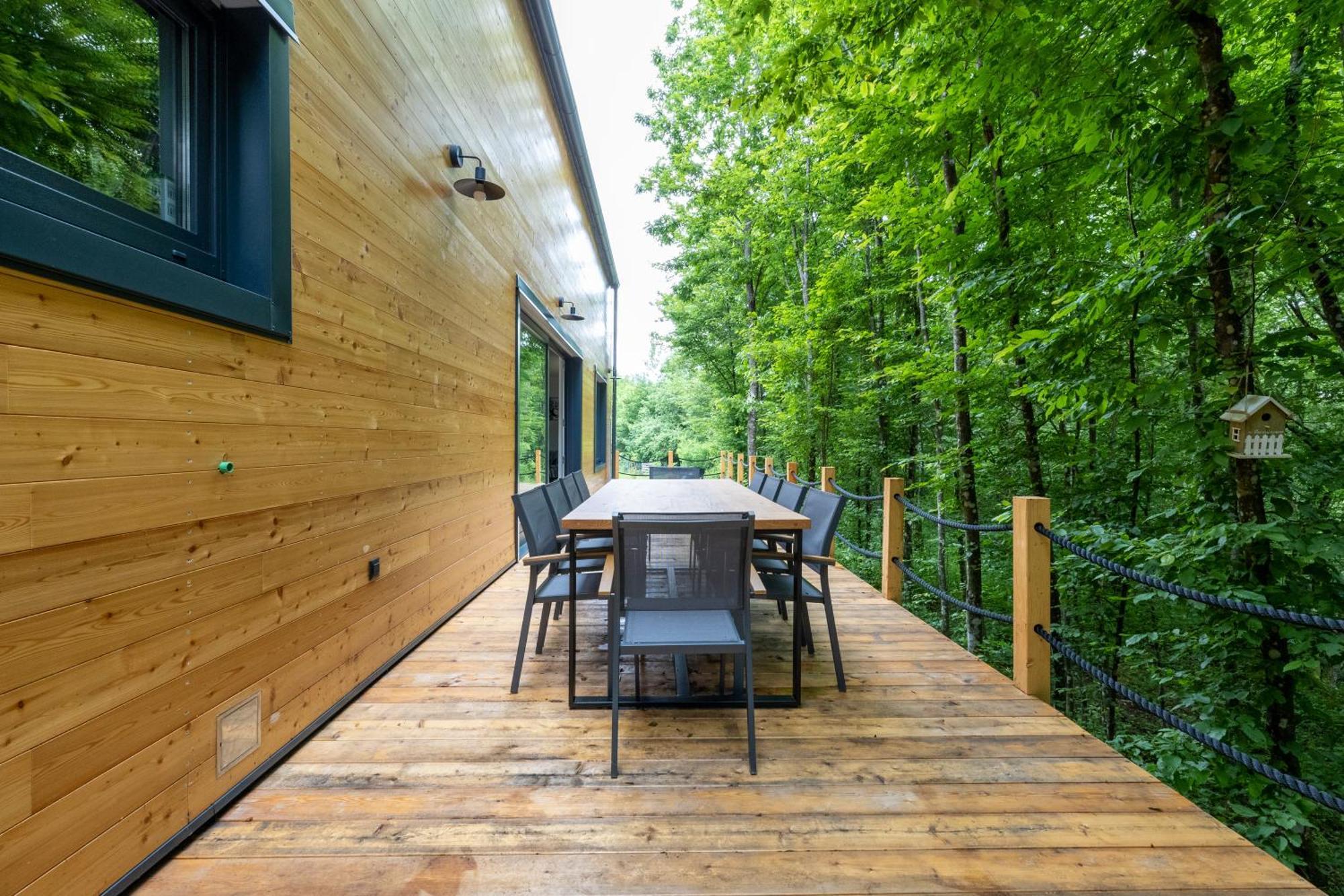 Tree Elements Treehouse Retreat Lägenhet Slunj Exteriör bild