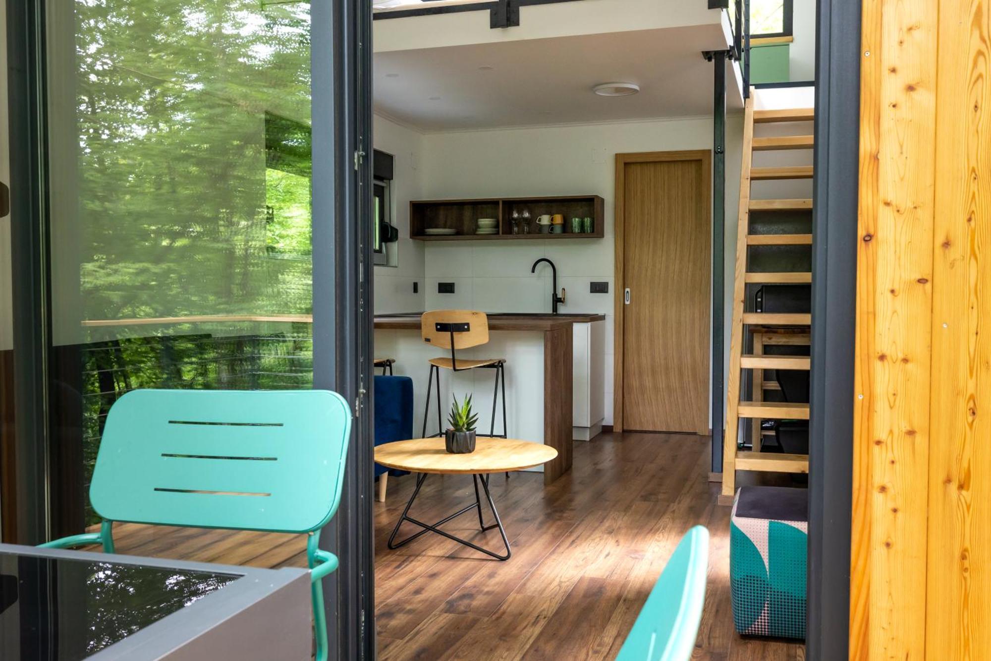 Tree Elements Treehouse Retreat Lägenhet Slunj Exteriör bild