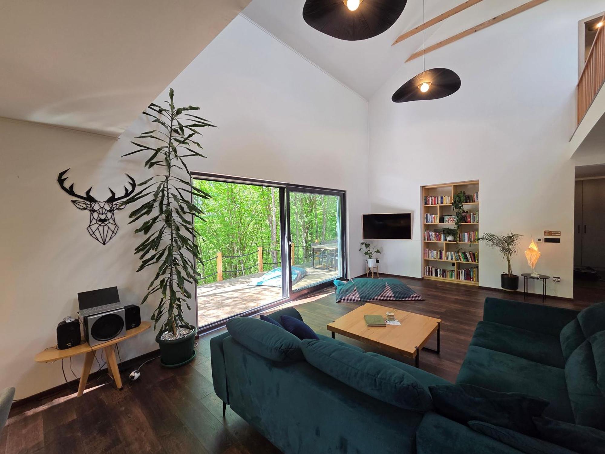 Tree Elements Treehouse Retreat Lägenhet Slunj Exteriör bild